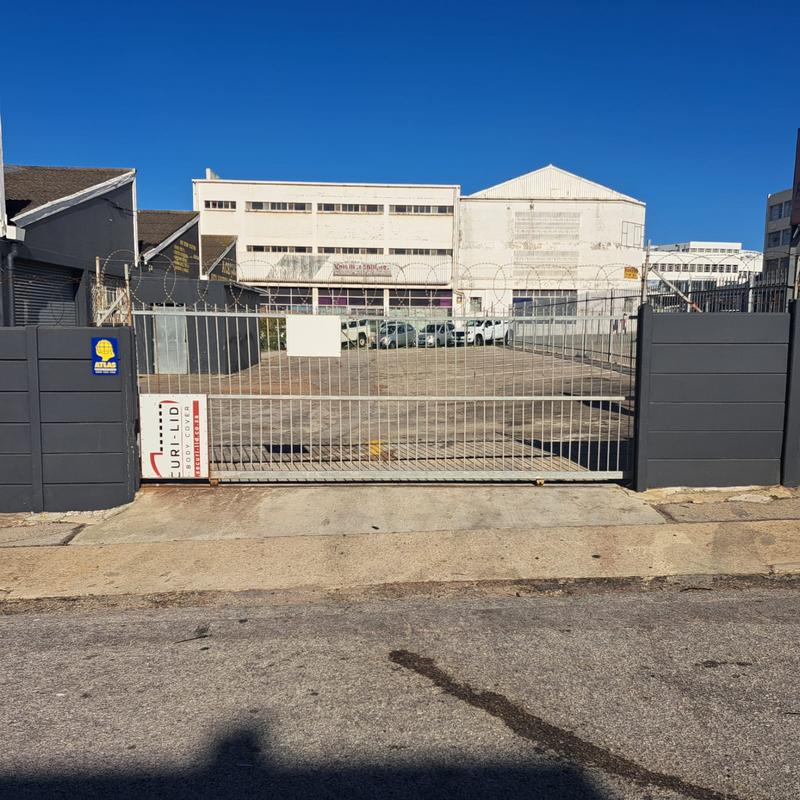 To Let commercial Property for Rent in North End Eastern Cape